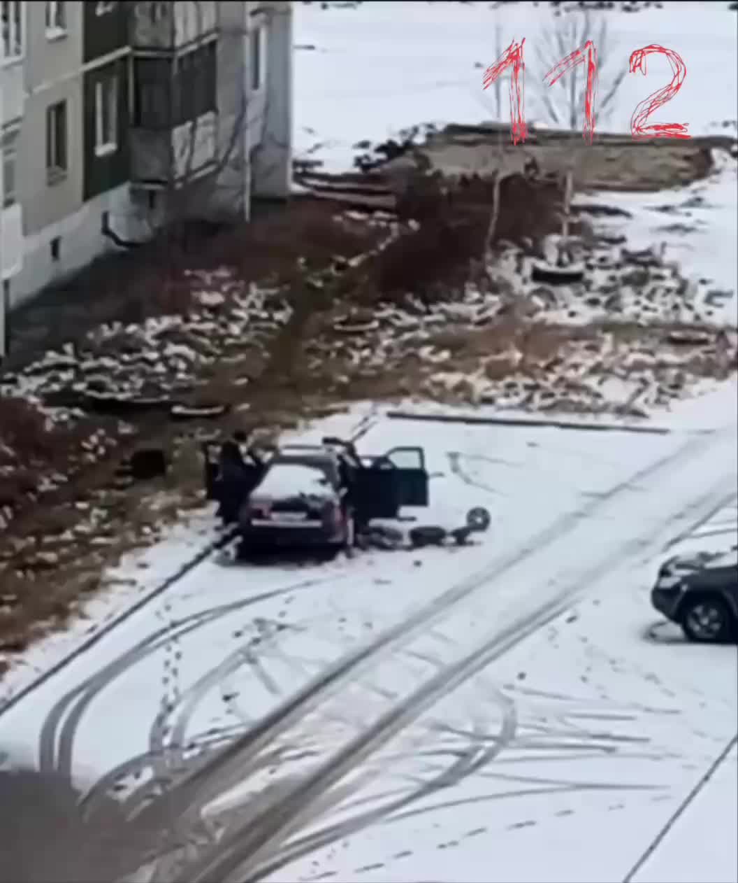 Молодежь на ВАЗ 2114 скрылась с места ДТП в Тюмени