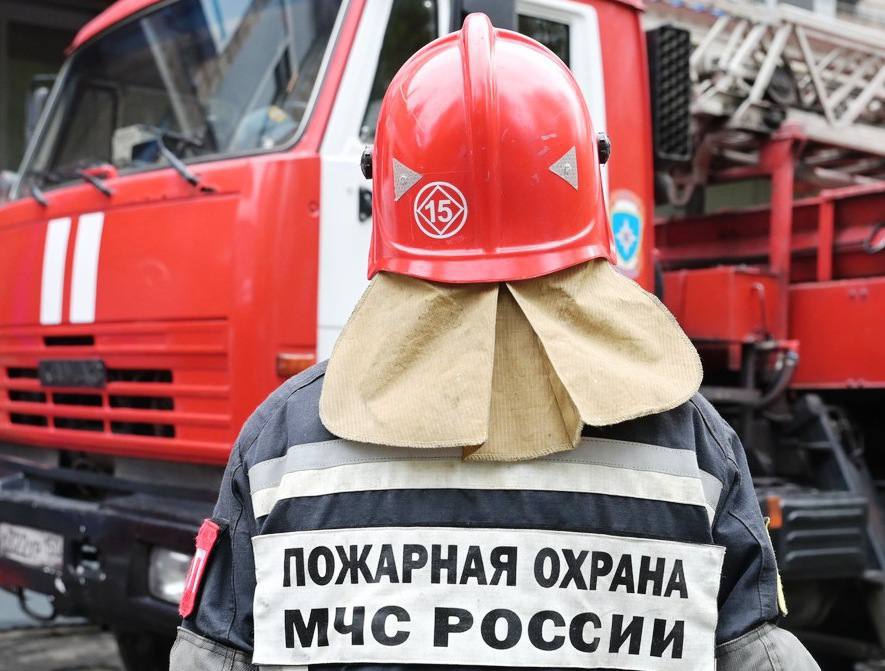 Пять пожарных расчетов направлены к месту пожара в Путилково Пять пожарных расчетов с автолестницей направлены к месту пожара в помещении недостроенного паркинга в микрорайоне Путилково Обстоятельства произошедшего уточняются