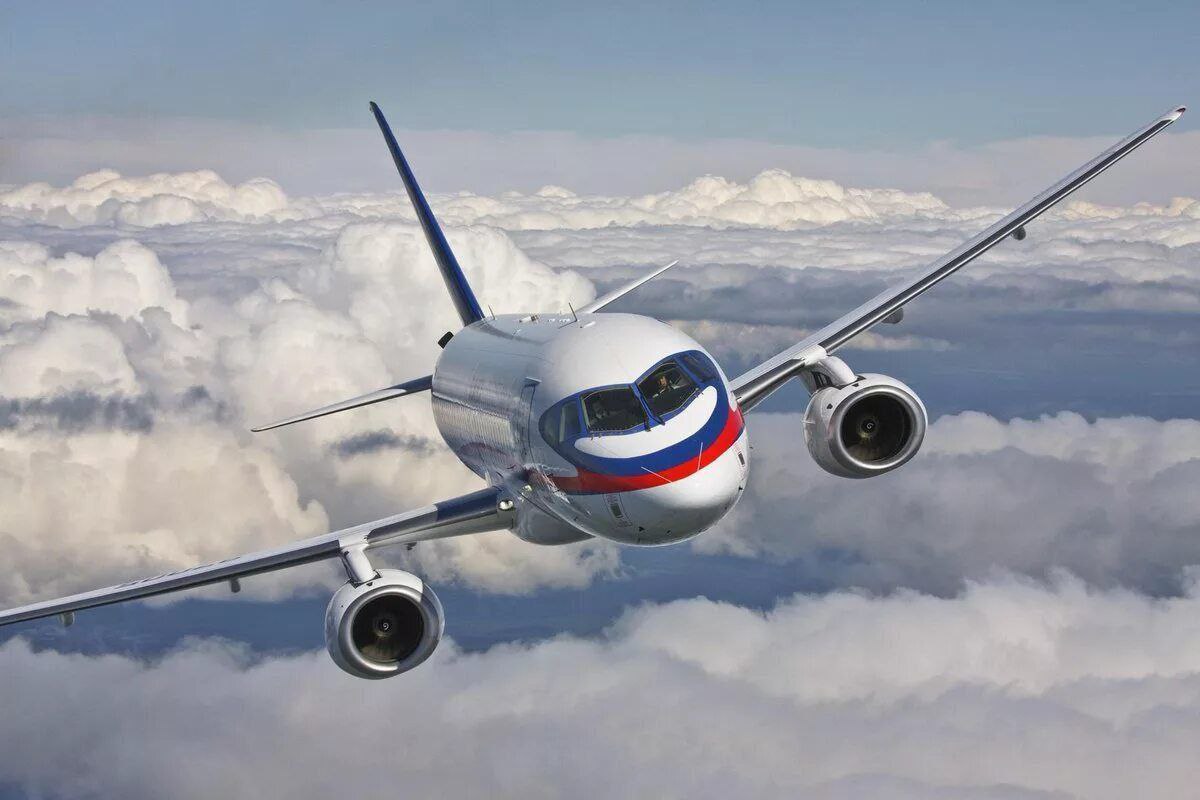 Группа Аэрофлот перевезла 55 3 млн пассажиров в 2025 году это на 0 1 превышает показатель рекордного 2024 года сообщили в компании включает также Россию и Победу На внутренних линиях было перевезено 42 млн пассажиров на международных линиях 13 4 млн Процент занятости кресел составил 90 2 рост на 0 6 п п Ранее гендиректор Аэрофлота Сергей Александровский заявлял что главной целью компании в прошлом году было удержание операционных результатов на уровне 2024 года aflt trader book