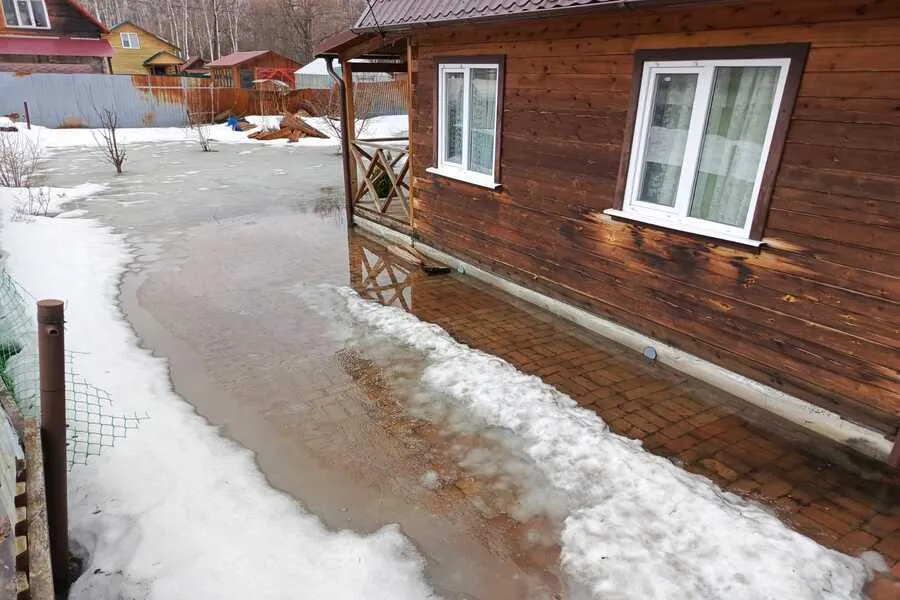 В Новосибирске началось подтопление дач в воде десятки участков В Новосибирске в двух садовых обществах зафиксировано подтопление дачных участков Эти СНТ находятся в Кировском и Первомайском районах Пока подтопления носят локальный характер со сбросами ГЭС они не связаны Подробнее читайте по ссылке     INFOPRO54 Мы в других соцсетях MAX VK Дзен ОК Фото Жанны Курасовой предоставлено автором редакции Infopro54