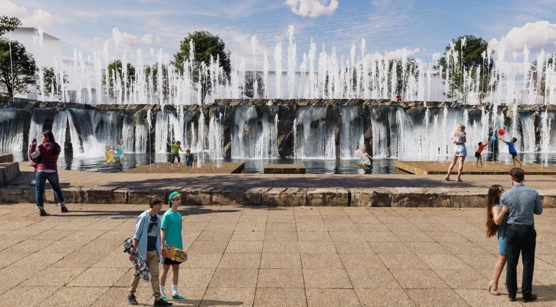 В центре Владикавказа, в парке Хетагурова, планируют создать многоуровневый фонтан, напоминающий каскадный водопад. В основе концепции будет лежать композиция, вдохновленная пейзажами Осетии. Верхний уровень — зона спокойного отдыха с прогулочными дорожками и местами для отдыха с видом на Терек. На среднем уровне разместится каскадный водопад, напоминающий о горной природе, а на нижнем — плавучий пешеходный фонтан, соединенный со смотровой площадкой.