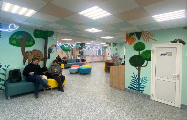 В Челябинске детскую поликлинику украсили пузырьковой панелью с подсветкой Медучреждение капитально отремонтировали на 8 миллионов рублей.