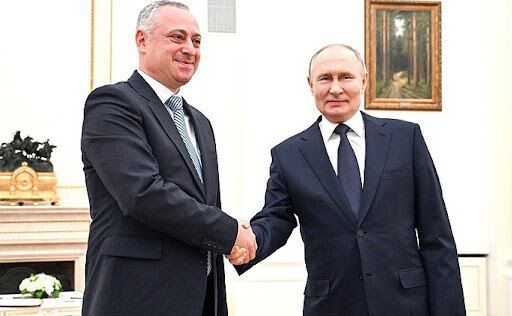 Президент Абхазии Бадра Гунба приедет в Москву для участия в мероприятиях ко Дню Победы, сообщил абхазский посол #Абхазия #Москва #ПарадПобеды #Гунба #9Мая #Путин #ДеньПобеды TrueBY news