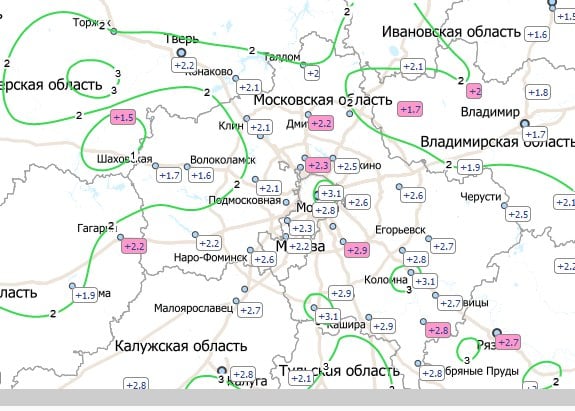 Атлантическое тепло пришло в столичный регион в теплом секторе  циклона. 7 января  максимальная  температура воздуха в  Москве и области достигла +1..+2 градусов, а осадки прошли преимущественно в виде мокрого снега и дождя. За сутки выпало в Москве 3-5 мм осадков, в Подмосковье  Наро-Фоминск  до 8 мм. Ночь 8 января в столичном регионе была очень теплой, на карте видно, что к 9 утра 8 января температура воздуха в Москве и области достигла +2..+3 градусов, и ветер начал усиливаться, порывы достигали 10-11м/с. Адвекция тепла днем продолжится, температура в Москве достигнет +4 градусов.