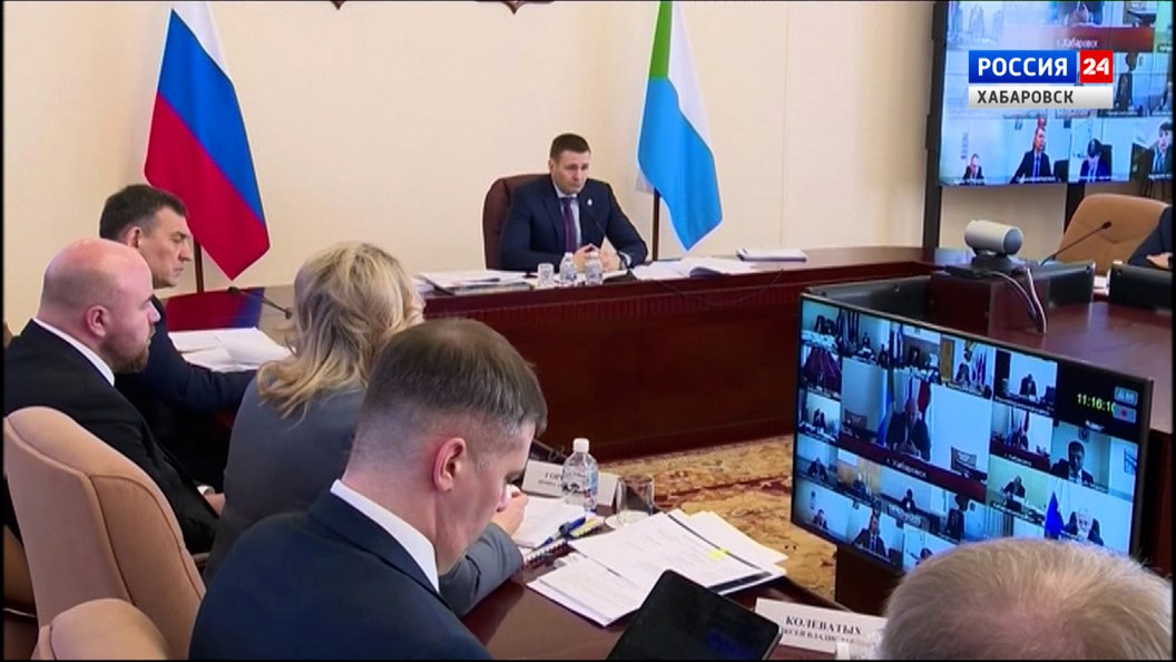 Смотрите в 21 10 Глава региона раскритиковал работу транспортного блока правительства края Дмитрий Демешин на заседании президиума краевого правительства назвал его работу неэффективной Критике губернатора подверглись практически все направления начиная с организации вертолётных перевозок Подробнее на сайте Вести Хабаровск