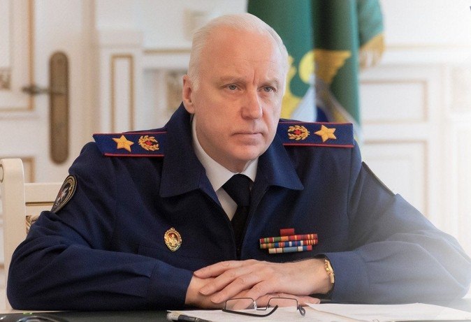 Глава Следкома РФ Александр Бастрыкин поручил доложить о факте падения женщины с аттракциона на Ставрополье По информации СМИ в августе на Новотроицком водохранилище водитель гидромотоциклена на большой скорости совершил маневр в результате женщина упала с аттракциона и получила травму Врачи поставили ей диагноз сотрясение головного мозга дисторсия шейного отдела позвоночника В краевом управлении СКР началась проверка ГТРК Ставрополье Поддержать нас бустом