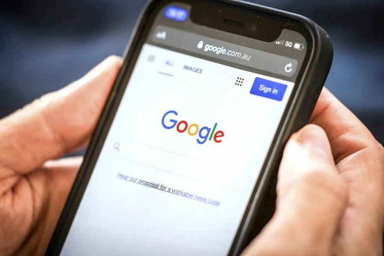 Суд против Google: Sports.ru выиграл дело о восстановлении приложения. Арбитражный суд Москвы обязал Google восстановить аккаунт Sports.ru во всех сервисах Play Store, Google Workspace, Play Console с возможностью распространения в РФ и СНГ; За каждый день неисполнения Google заплатит ₽100 тыс. неустойки с еженедельным удвоением суммы максимум — ₽10 млрд за 9 месяцев ; Google накопил долг перед РФ в размере ундециллиона рублей 36 нулей , а его российское юрлицо «Гугл» находится в стадии ликвидации с 2023 года. Впервые суд обязал Google восстановить удаленное приложение с ежедневными штрафами за отказ анализ судебного акта Вероятно, что Google проигнорирует решение, но кейс станет образцом для других, особенно digital-компаний, требующих восстановления в Play Store.