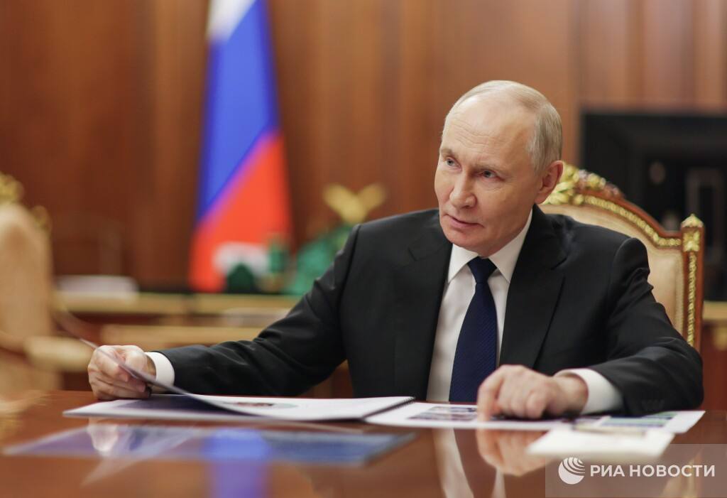 Путин назвал большой общей победой возвращение российским паралимпийцам гимна и флага на соревнованиях Дорогие друзья От души поздравляю спортсменов тренеров коллектив и ветеранов Паралимпийского комитета России с 30 летием со дня его создания Отрадно что сегодня наши паралимпийцы вновь выступают на крупнейших международных соревнованиях с национальной символикой флагом и гимном Считаю это нашей общей большой победой говорится в телеграмме опубликованной на сайте Кремля Подписывайтесь на РИА Новости Спорт в MAX