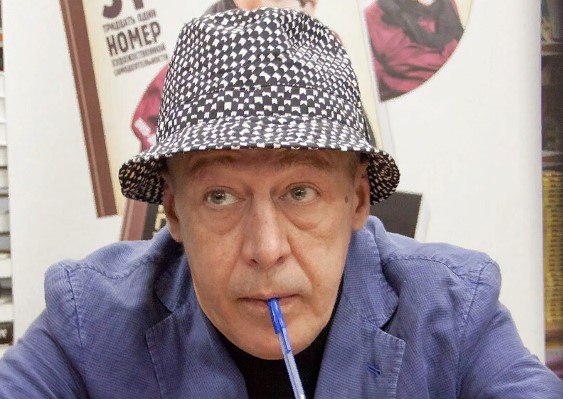 Стало известно о скором возвращении в кино Михаила Ефремова Недавно выпущенный из белгородской колонии актер Михаил Ефремов скоро появится на больших экранах. Он подписал контракт на сумму 13 миллионов рублей и сыграет главную роль, передает Mash. По данным канала, Ефремов уже получил депозит в размере порядка 4 миллионов рублей. Съемки фильма начнутся в августе в Москве и завершатся в Белоруссии. А пока актер продолжает…