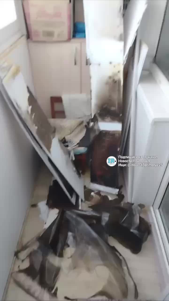 Сигнальная ракета влетела в квартиру в Петропавловске Камчатском, вызвав пожар