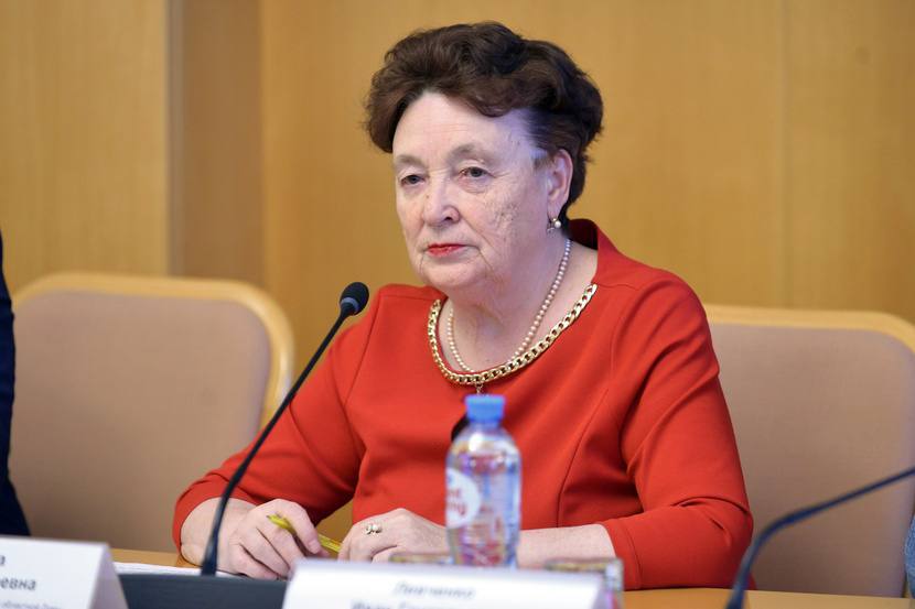 Депутат посоветовала не быть лентяями и не жаловаться на рост цен Тамара Казанцева заявила что не заметила высоких цен на продукты По ее словам они остались на уровне трехлетней давности а овощи и ягоды она выращивает на огороде