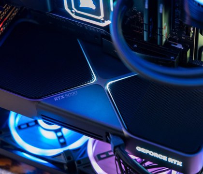 Цены на RTX 5090 в Германии превысили 3000 а модели начального уровня почти исчезли из продажи VC В сети появляется все больше свидетельств начинающегося дефицита видеокарт На днях стало известно что японские ритейлеры начали испытывать проблемы с поставками RTX 5060 Ti 16 ГБ и более мощных видеокарт серии NVIDIA Blackwell А журналисты портала Videocardz сообщают что нехватка высокопроизводительных GPU наблюдается и в странах ЕС