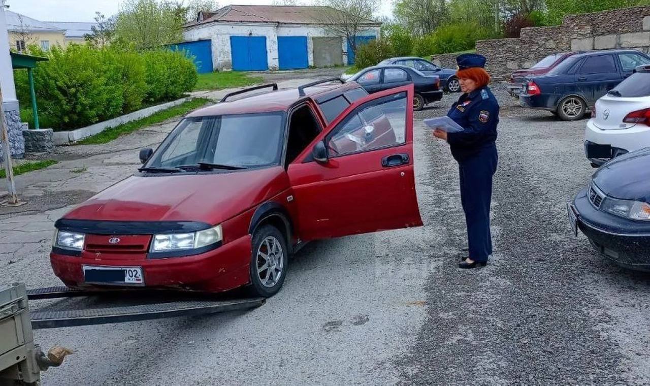 Автомобили пьяниц отдадут военным В Челябинской области четыре водителя, пойманные за рулем в состоянии опьянения, лишились своих автомобилей. Все они уже имели штрафы и были лишены прав за аналогичные нарушения. Суд назначил им обязательные работы от 150 до 200 часов. Теперь их машины, среди которых ВАЗ-21110, Lada Vesta и Ford Focus, переданы Министерству обороны.