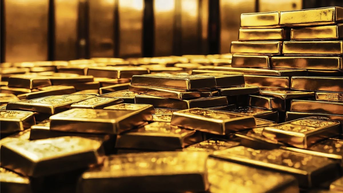 Золотовалютные резервы Беларуси достигли нового исторического максимума свыше 14 4 млрд на 1 января 2026 года За год ЗВР выросли на 5 5 млрд Только за декабрь 526 2 млн 3 8 Структура Иностранная валюта 5 5407 млрд 296 9 млн за декабрь Монетарное золото 7 471 млрд 214 1 млн за декабрь Целевой показатель на конец 2026 года не менее 9 2 млрд уже сильно перевыполнен ЗВР Рекорд 14 4Млрд Нацбанк Золото Валюта Рост Беларусь Экономика Стабильность2026 ИтогиГода VK Instagram TikTok ZhivetZheBelarus