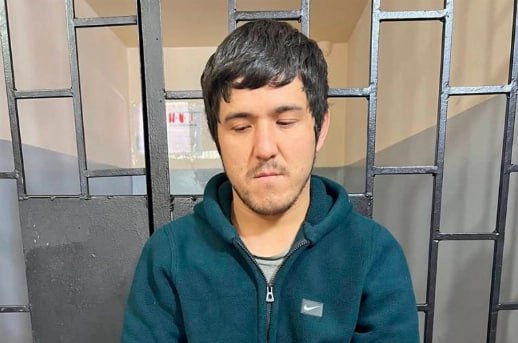 В Ташкенте задержан ранее судимый 26 летний мужчина подозреваемый в разбойном нападении на 21 летнюю девушку и хищении у нее смартфона стоимостью 500 в подземном переходе на улице Амира Темура по факту возбуждено уголовное дело подозреваемый находится под стражей