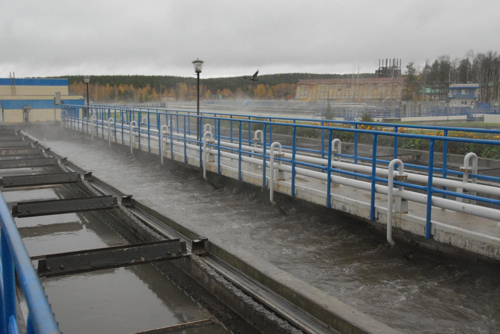 «Водоканал» Екатеринбурга не нашел подрядчика для модернизации очистных за 1,6 миллиарда. Очередной этап работ на Южной аэрационной станции хотели завершить в 2027 году. Подробнее на «Правде УрФО»