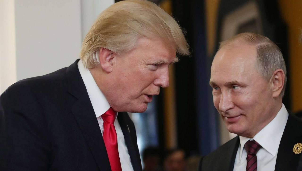 Ушаков заявил, что для проведения встречи между Путиным и Трампом необходима тщательная подготовка, а также нужно подготовить результаты, подходящие для обсуждения. Он подчеркнул, что телефонные переговоры президентов уже приносят определенные результаты, однако не исключено, что встреча в этом году может не состояться.