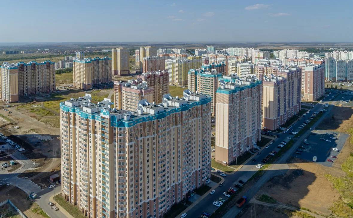 Самое жаркое место Ростова это Левенцовка По словам научного сотрудника ЮФУ Левенцовка это яркий пример городского острова тепла Летом из за недостаточного озеленения в микрорайоне происходит сильный перегрев асфальта Из за этого Левенцовка стала самым жарким районом Подписаться Написать нам