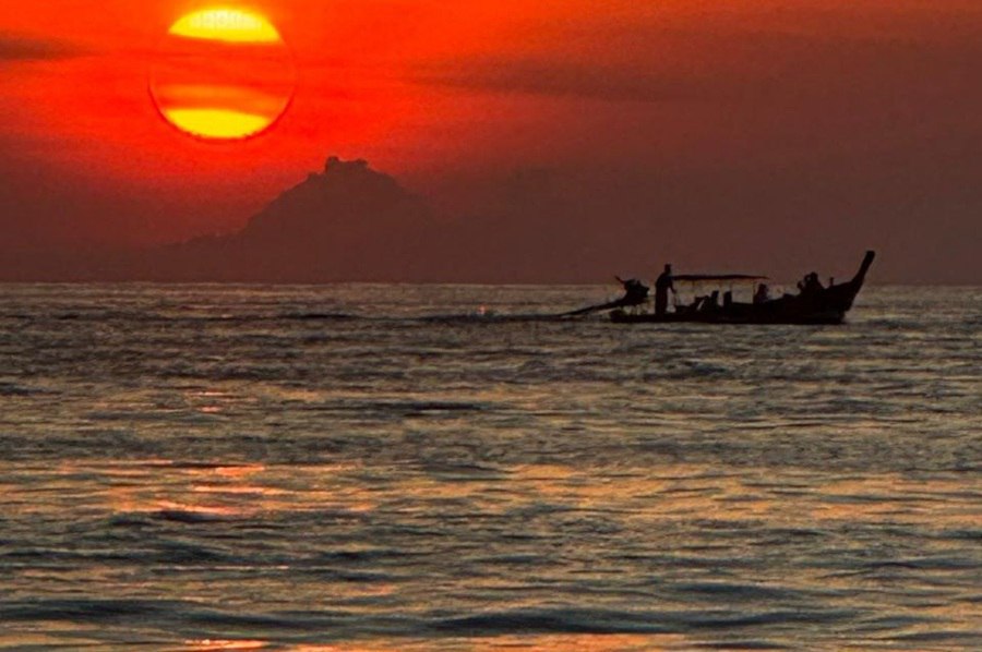 Самые популярные направления для отдыха у новосибирцев в 2025 году назвали эксперты В топ 5 предпочтений Вьетнам заменил Абхазию а Таиланд подтвердил статус самой дорогой локации Подробнее читайте по ссылке     INFOPRO54 Фото предоставлено подписчиком Infopro54