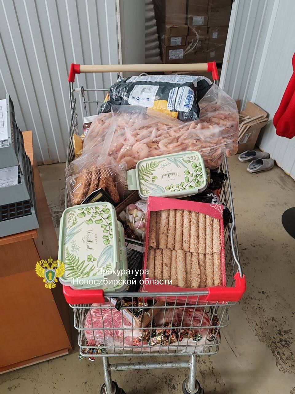 К успеху шёл но не вышло воришку из Новосибирска задержала полиция Новосибирец гостил в Ордынском районе и там украл товары из магазина на 20 тысяч рублей воспользовавшись моментом когда продавец отвлекся При повторной попытке провернуть такое в другом магазине он потерпел поражение и был задержан полицией НОВОСТИ и ТОЧКА Подписаться