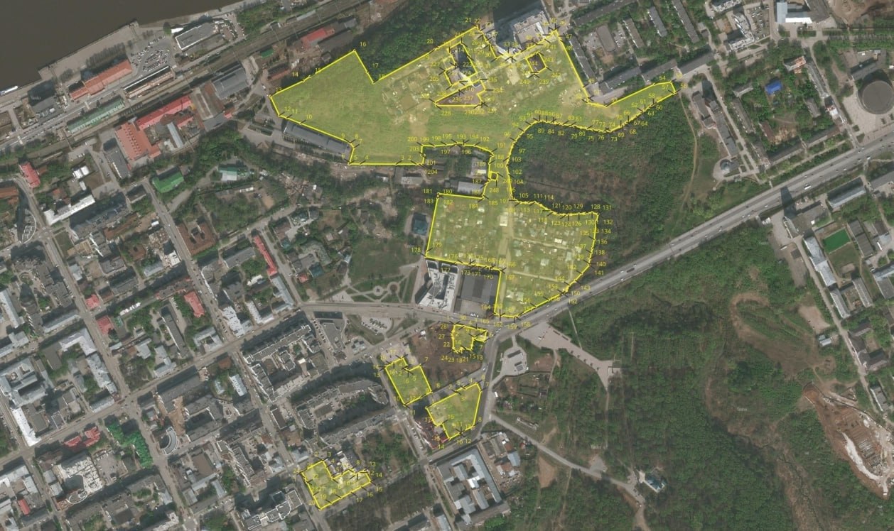 Екатеринбургский девелопер займется КРТ двух микрорайонов Перми В Перми подвели итоги торгов на право комплексного развития территории жилой застройки в микрорайонах Городские горки Мотовилихинского района и Разгуляй Ленинского района Победителем признана компания Брусника предложившая 410 млн руб при начальной цене лота 52 млн руб сообщает Минимущества Пермского края Все средства полученные по итогам торгов КРТ будут направлены на расселение ветхого и аварийного жилья и улучшение жилищных условий жителей Прикамья Подробнее на портале Фото Минимущества Пермского края rbc perm