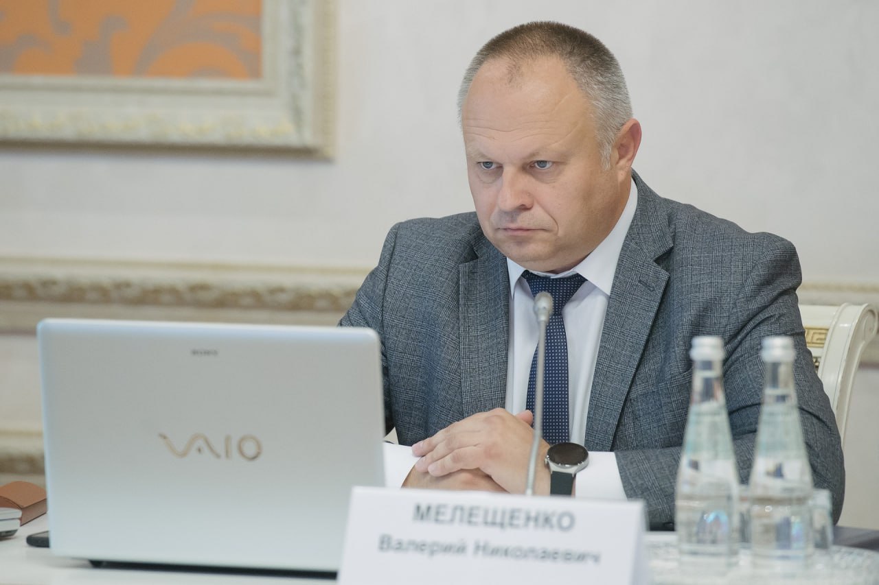 Валерий Мелещенко назначен министром сельского хозяйства Воронежской области Губернатор Александр Гусев подписал указ о назначении Валерия Мелещенко на должность с 7 октября Подписывайтесь на группу РИА Воронеж в Max