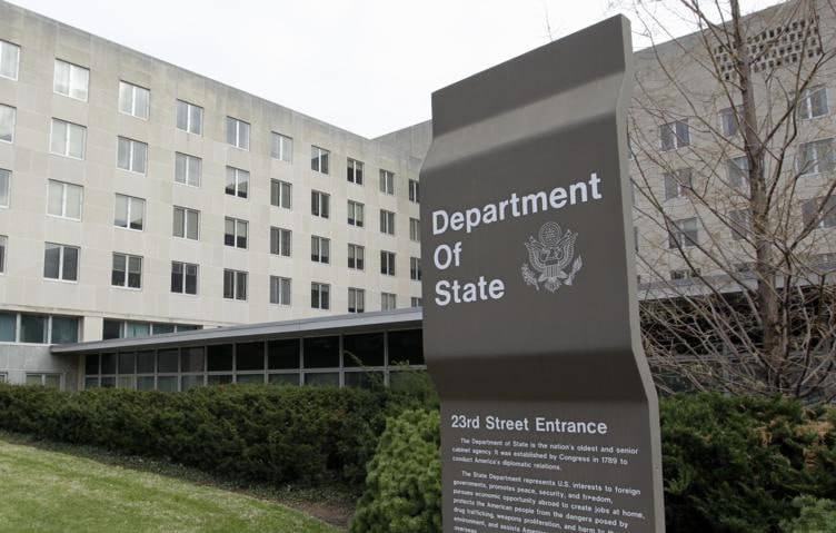 Позиция США пока остается прежней. Вашингтон продолжает посредничать между РФ и Украиной, но это изменится, если не будет прогресса, — Госдеп.