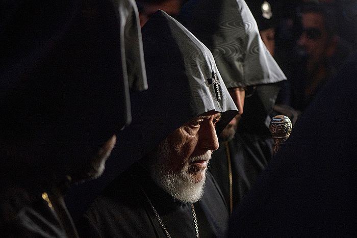 Генеральная прокуратура Армении возбудила уголовное дело против Католикоса всех армян Гарегина Второго заявил его адвокат Ара Зограбян По его словам Католикосу всех армян запрещен выезд из Армении что является попыткой сорвать предстоящее Собрание епископов Армянской церкви в Австрии Фото Андраник Казарян Sputnik РИА Новости interfaxonline