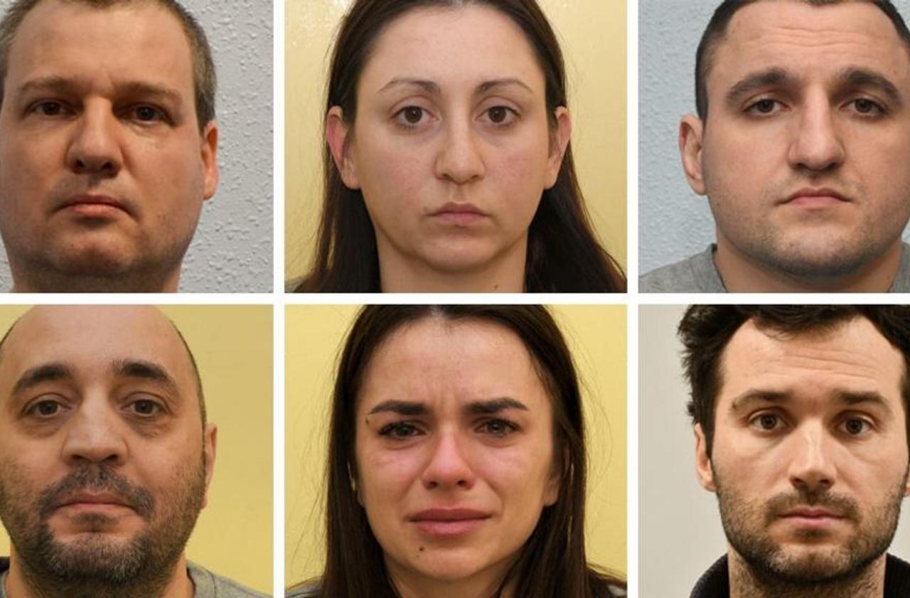 Шпионов ФСБ, планировавших похищение Христо Грозева и Романа Доброхотова, приговорили к срокам от 5 до почти 11 лет В Лондоне вынесли обвинительный приговор гражданам Болгарии, которых задержали два года назад по подозрению в работе на российские спецслужбы. Во время рассмотрения дела выяснилось, что группа агентов планировала похищение и убийство двух журналистов-расследователей — Христо Грозева и Романа Доброхотова. Наибольший срок назначили Орлину Русеву — он может провести в заключении до 10 лет 8 месяцев, но, как и его подельники, имеет право на УДО после отбытия половины срока. От 5 лет до 10 лет 2 месяцев получили Иван Стоянов, Ваня Габерова, Тихомир Иванчев, Катрин Иванова и Бисер Джамбазов. По выходу из тюрьмы всех приговоренных депортируют в Болгарию. Роман Доброхотов уже прокомментировал приговор: Но мой взгляд, справедливые сроки. Здесь главное не величина срока, а чтобы каждый, кто берется за такие дела, оказывался за решеткой без права на обмен. Вот тогда это возымеет действие Русева называют лидером шпионской группы, а его работой руководил Ян Марсалек — мошенник, которого ГРУ могло завербовать еще в 90-е. Марсалек работал из России, приказ следить за расследователем Христо Грозевым он отдал в день публикации материала The Insider и Bellingcat об отравлении Алексея Навального «Новичком».