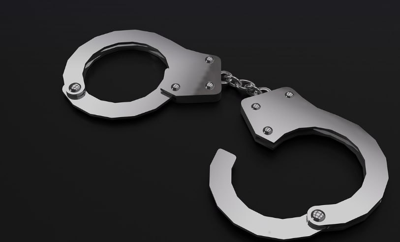 В Андижанской области мужчина получил год и шесть месяцев ограничения свободы за причинение телесных повреждений супруге В Пахтаабадском районе Андижанской области суд рассмотрел дело о семейном конфликте закончившемся нанесением телесных повреждений женщине Подробнее   anhor uz news in andijan man sentenced to 1 5 years restriction of freedom anhoruz Новости события мнения Мобильное приложение IOS Android