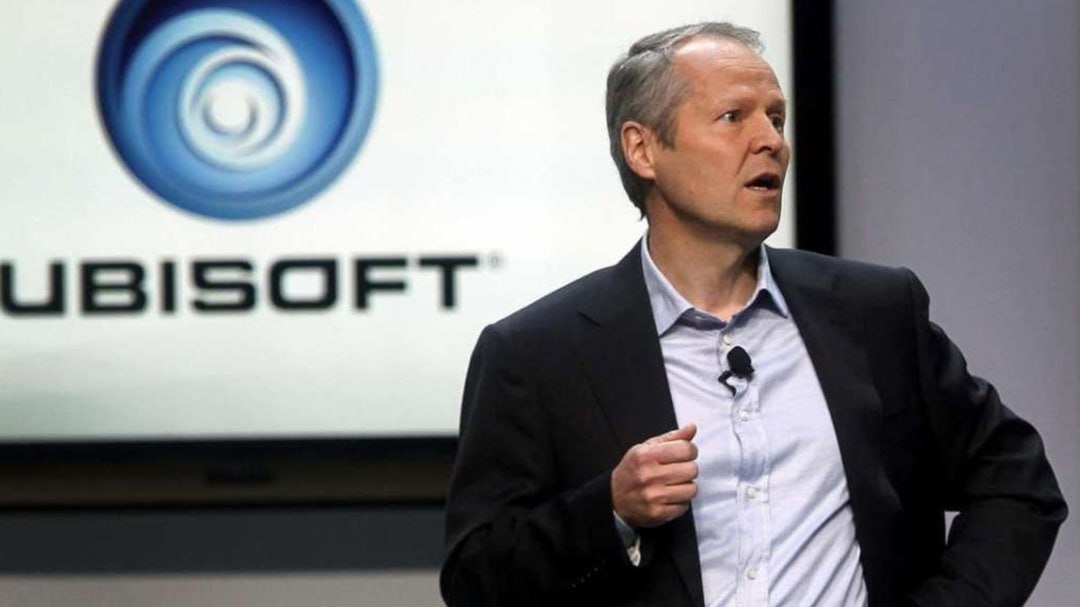 Дурка Гендиректор Ubisoft вызван в суд за домогательства и пердёж в лицо сотрудникам Он пытался поцеловать связанную коллегу а также пускал газы в лицо вместе с другими сотрудниками мужчинами Ранее судили менеджеров которые привязывали работников к стульям рисовали им писюны на лицах и угрожали выпороть плетью Что за п здец у них происходит epicgamesstore