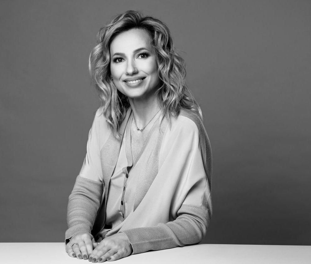 Умерла сенатор от Мурманской области Татьяна Сахарова Она скончалась на 52-м году жизни после тяжёлой болезни. Об этом сообщили её родные. «Она ушла из жизни на 52-м году после продолжительной борьбы с тяжёлой болезнью. Её светлая память навсегда останется в наших сердцах. О дате и месте прощания сообщим позже», – говорится в заявлении. С октября 2021 года Сахарова была сенатором от законодательной власти Мурманской области. Она занимала пост заместителя главы комитета Совета Федерации по аграрно-продовольственной политике и природопользованию. Подпишись на «Говорит Москва»