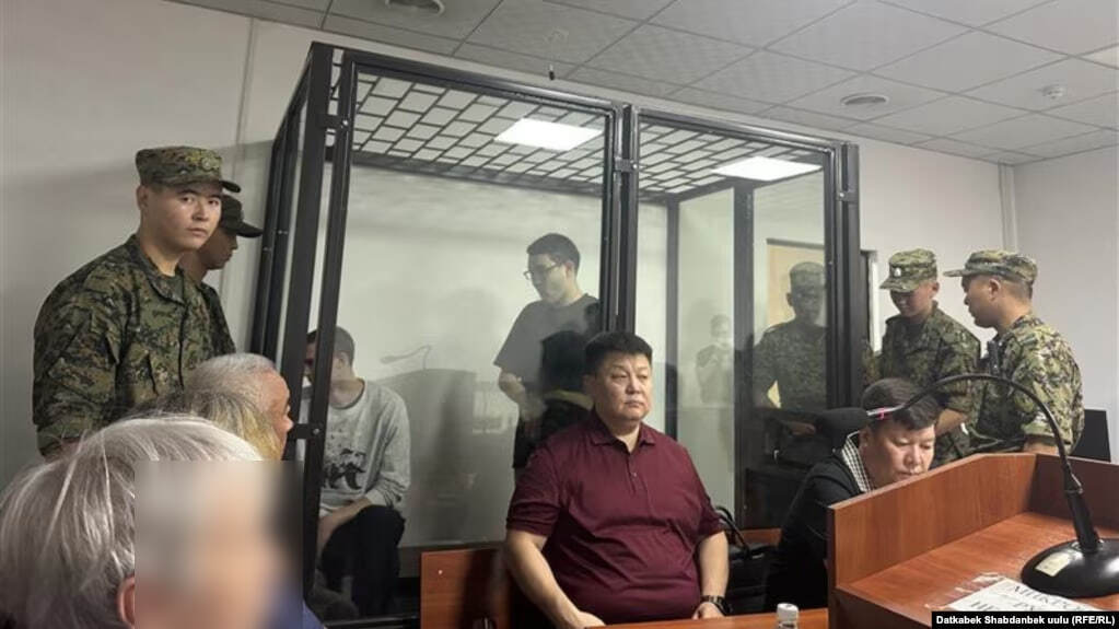 Дело журналистов в Кыргызстане Александрова и Дуулатова приговорили к 5 годам колонии В Кыргызстане операторов монтажёров Александра Александрова и Жоомарта Дуулатова приговорили к пяти годам лишения свободы в колонии общего режима Подробнее   anhor uz world kloop case court anhoruz Новости события мнения Мобильное приложение IOS Android
