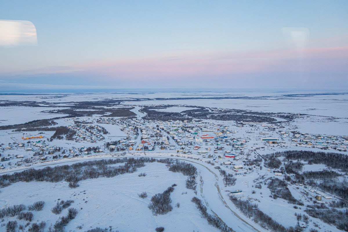 В сёлах НАО продолжается реконструкция теплосетей В 2025 году к центральному теплоснабжению подключили 55 жилых помещений Ещё 20 планируют подключить до конца года О ходе работ на еженедельном оперативном совещании губернатора НАО Ирины Гехт сообщила глава Заполярного района Надежда Михайлова Подробности по ссылке Фото Александра Берг НАО24