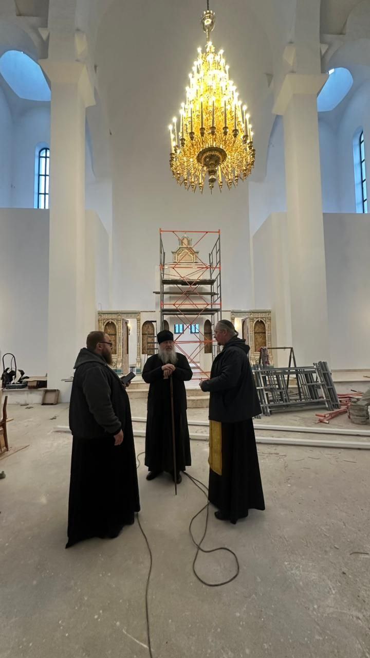 Епископ ФИЛАРЕТ осмотрел ряд храмов Уфы 14 ноября 2025г епископ Уфимский и Башкортостанский ФИЛАРЕТ в сопровождении иеромонаха Даниила Селеврстова совершил осомтр ряда храмов г Уфы Так Владыка посетил храм святой блаженной Матроны в Сипайлово храм святого великомученика и целителя Пантелеимона и храм Богородско Уфимской иконы Божией Матери в Инорсе На местах духовенство давало пояснения о храмах и текущем состоянии дел Д Ю Кондрашов фото автора По материалам сайта www eparhia ufa ru