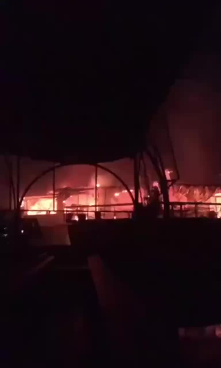 Пожар в клубе Гоа унес жизни 25 человек, предположительно из-за взрыва газового баллона