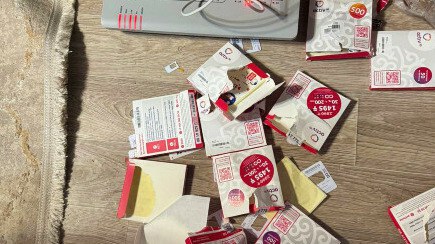 22 летний житель Рудного помогал мошенникам подменять телефонные номера через SIM box 22 летний житель Рудного подозревается в организации технического узла для интернет мошенников с использованием SIM box оборудования передает ArbatMedia   Прислать новость