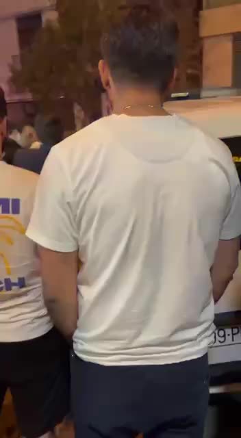 В Баку задержаны туристы за оскорбительные видео на Аллее шехидов