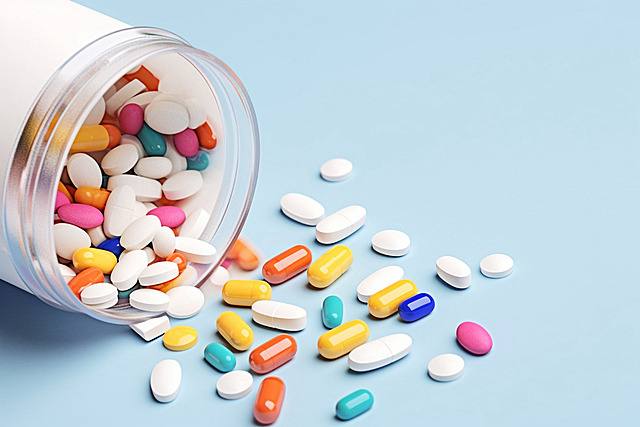 8 лекарственных препаратов включили в перечень жизненно необходимых в России с 24 февраля В этот перечень вошли капивасертиб камрелизумаб даролутамид лорлатиниб луспатерцепт претоманид пэгфилграстим гофликицепт Эти лекарственные препараты применяются при лечении различных злокачественных образований анемии нейтропении рецидивирующего перикардита туберкулеза Подписывайтесь на МАХ присылайте новости