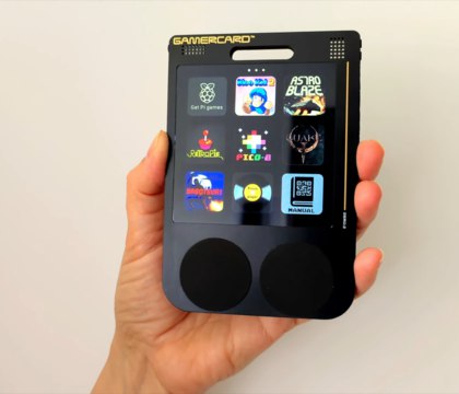 Представлена очень тонкая портативная консоль GamerCard на базе Raspberry Pi Грант Синклер — племянник Клайва Синклера, изобретателя культового британского компьютера ZX Spectrum, создал компактную портативную консоль GamerCard. Устройство выглядит как подарочная карточка, а построено оно на базе Raspberry Pi Zero 2W с 4-ядерным ARM-чипом, 512 МБ SDRAM и 128 ГБ встроенной памяти. Читать далее