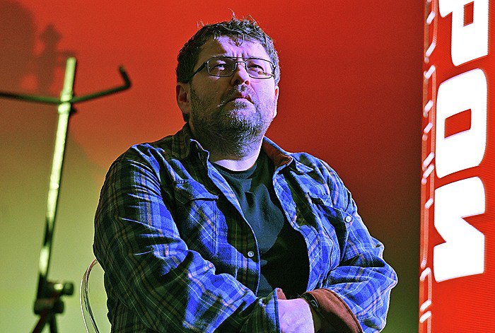 Церемония вручения национальной литературной премии Большая книга прошла в Доме Пашкова в Москве Эдуард Веркин на фото с романом Сорока на виселице победил в номинации Художественная литература Зоя Богуславская которой в апреле исполнился 101 год с книгой Халатная жизнь в номинации Нон фикшн В отдельной номинации Выбор читателей победителями народного голосования которое проходило на сервисе LiveLib в номинации художественная литература победила Вера Богданова с триллером Семь способов засолки душ в номинации нон фикшн Елена Левкиевская с книгой Белорусские мифы От Мары и домашнего ужа до волколака и Злыдни В номинации Лучшая аудиокнига учрежденной сервисом Яндекс Книги победило аудиоиздательство ВИМБО которое озвучило роман Яны Вагнер Тоннель Приза За вклад в литературу удостоилась сербская переводчица Радмила Мечанин в переводе которой в Сербии издано более 60 книг русских писателей Фото Илья Питалев РИА Новости interfaxonline