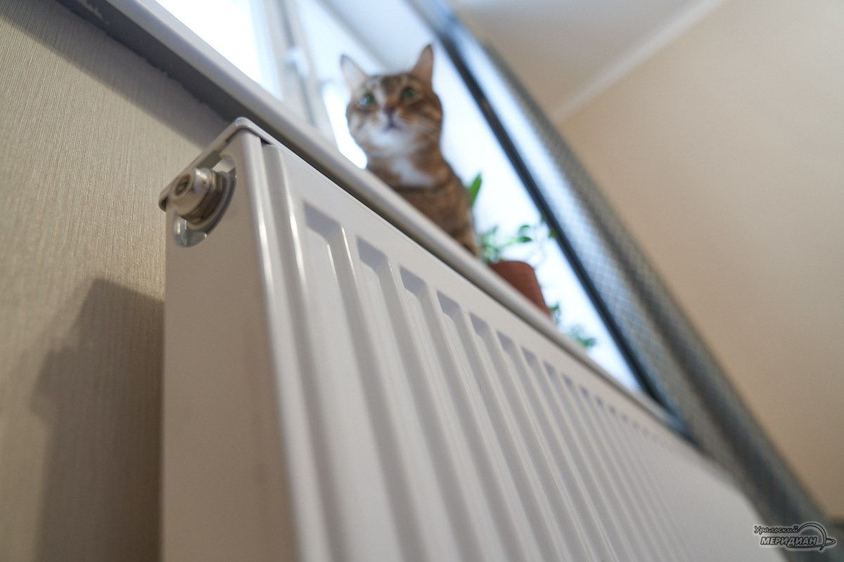 Рост тарифов ЖКХ Екатеринбург и ближайшие города ждёт подорожание С 1 октября 2026 года тарифы ЖКХ в Екатеринбурге Красноуральске и Рефтинском превысят установленный индекс Екатеринбург 12 9 Красноуральск 15 3 Рефтинский 20 0 Ранее рост платежей в большинстве муниципалитетов Среднего Урала ограничили до 9 7 с учётом федеральной индексации Рост тарифов связан с переходом на новую модель оплаты отопления поэтапно повышаемую с 2025 по 2029 год Подписаться на Уральский меридиан