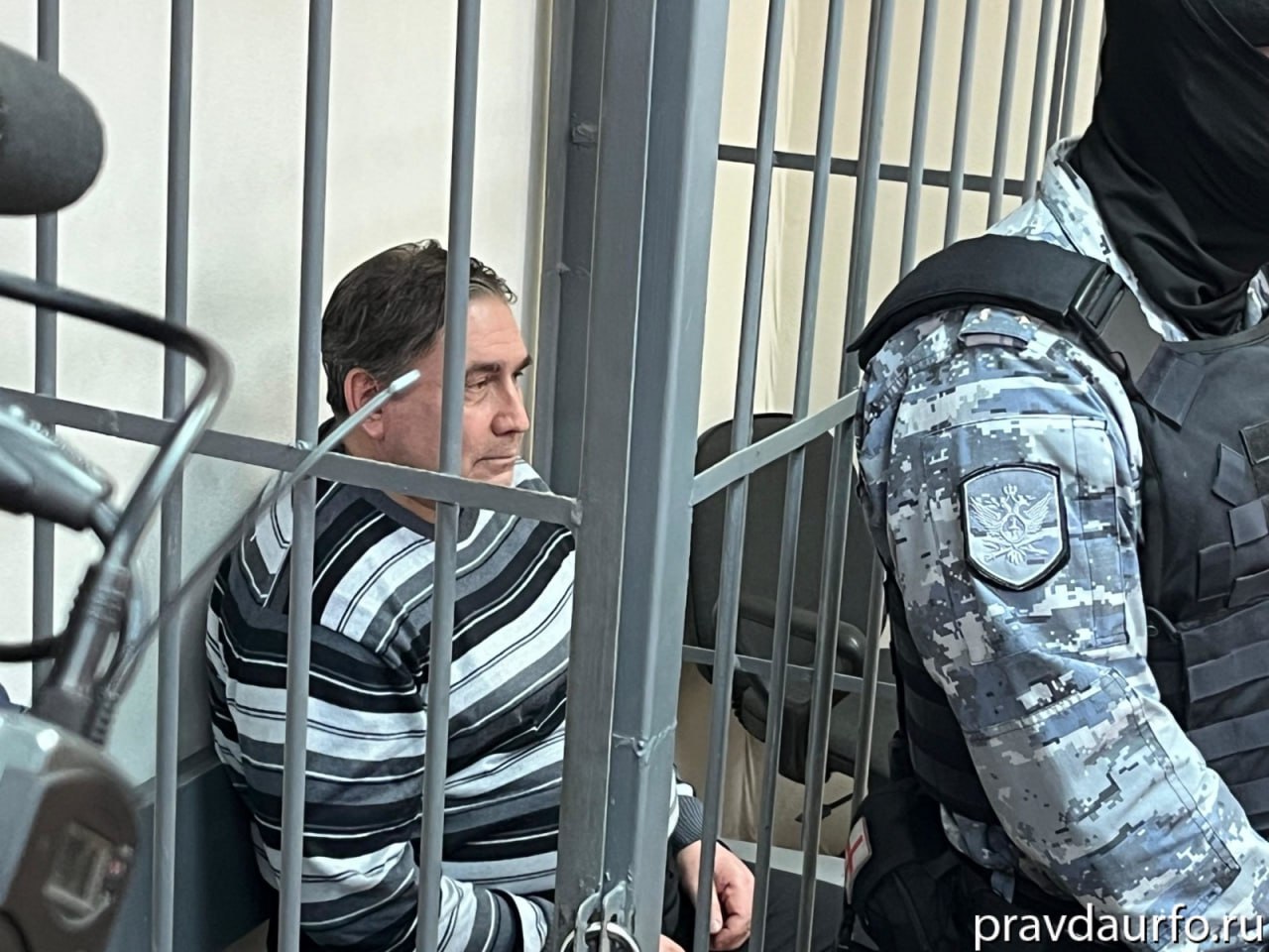 Суд изменил меру пресечения бывшему министру энергетики и ЖКХ Свердловской области Николаю Смирнову. Он выходит из СИЗО.