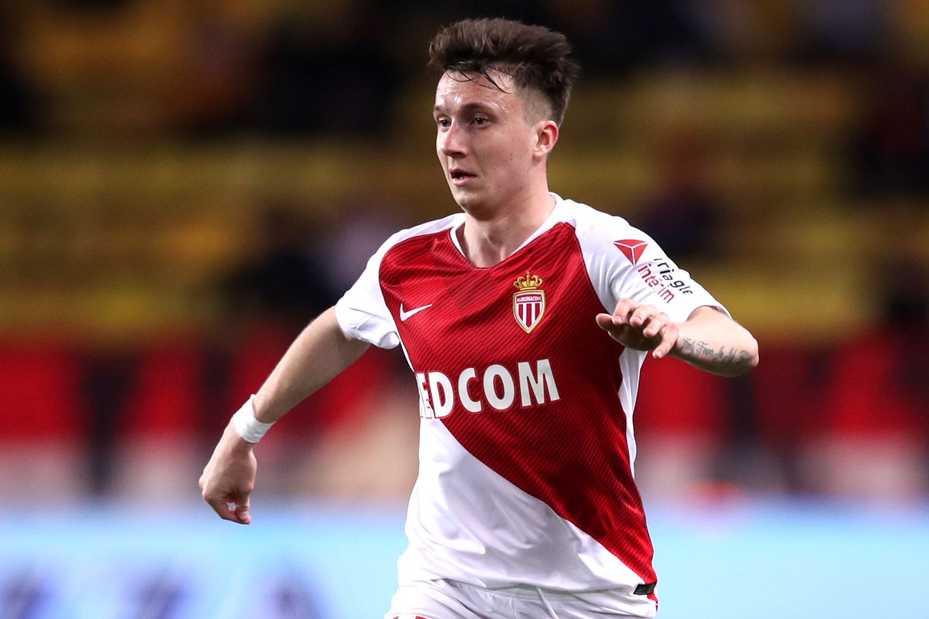 Головин оформил дубль за Монако Хачанов обыграл Фонсеку в Париже Главное к утру Российский атакующий полузащитник Александр Головин оформил дубль который помог Монако одолеть Нант в матче Лиги 1 россиянин Карен Хачанов обыграл бразильца Жоао Фонсеку и вышел в третий круг Мастерса в Париже Кристал Пэлас разгромил в гостях Ливерпуль выбив красных из Кубка лиги Читать на Чемпионате