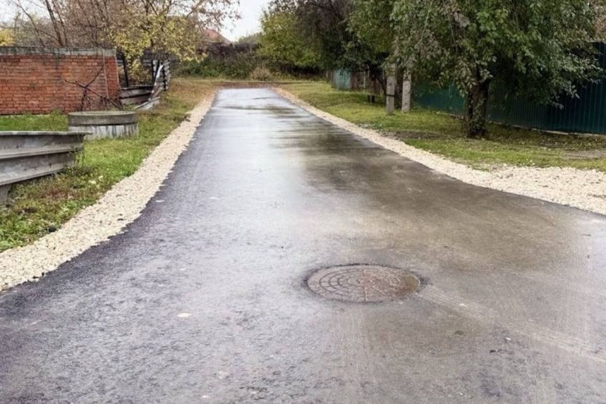 В Рязани на улице Карьерная сдана в эксплуатацию новая асфальтовая дорога ryazannews ru fn 1742614 html На улице Карьерная в микрорайоне Дашки Военные завершены и приняты в эксплуатацию работы по устройству асфальтового покрытия Прислать новость Подписаться Мы в MAX