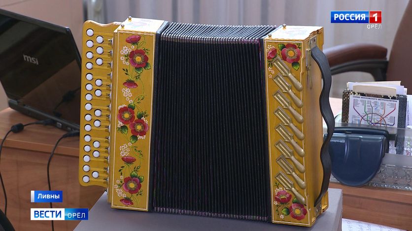 Фестиваль народного творчества проведут в Ливнах Ливенская Матаня пройдет 6 сентября в парке Славянский сад Посетителей ждут выступления гармонистов и фольклорных ансамблей выставки народных промыслов и мастер классы Зрители смогут услышать мелодии исполненные на различных народных инструментах Вести Орел Подписаться