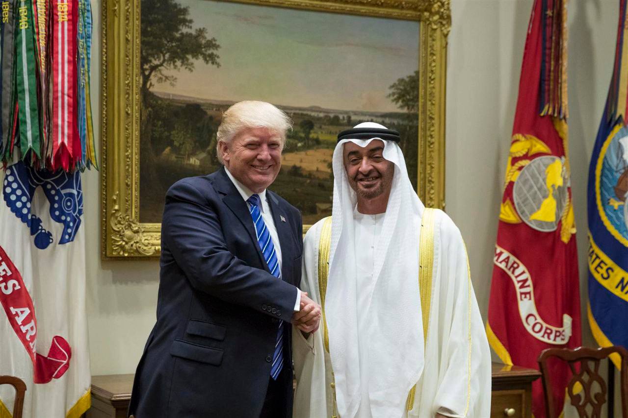 Трамп решает за мусульман кто будет править Газой Дональд Трамп как ожидается на следующей неделе объявит о создании Совета мира по Газе который должен заняться послевоенным управлением анклавом и процессом восстановления Инициатива рассматривается как часть второго этапа режима прекращения огня и по данным Axios предполагает международный формат надзора за будущим Газы на фоне продолжающихся споров о легитимности внешнего управления и праве палестинцев самостоятельно определять свою судьбу Dagestan today