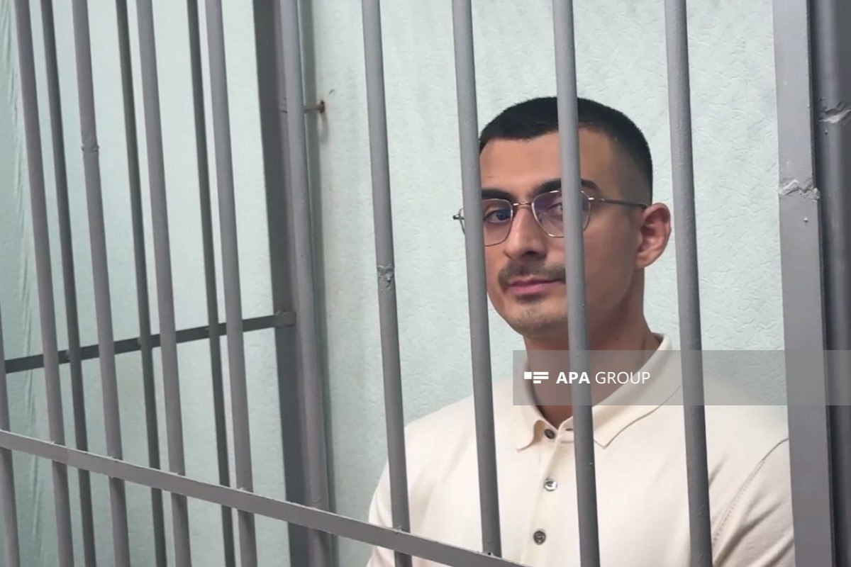 Сыну экс главы азербайджанской диаспоры в Екатеринбурге продлили арест Верх Исетский районный суд Екатеринбурга продлил меру пресечения в виде заключения под стражу в отношении Мутвалы Шыхлински сына главы азербайджанской диаспоры в Екатеринбурге арестованному по делу о насилии над представителем власти Верх Исетский районный суд Екатеринбурга удовлетворил ходатайство следователя о продлении меры пресечения в виде заключения под стражу Шыхлински Мутвалы Шахину оглы Мера пресечения продлена по 14 декабря 2025 года говорится в сообщении vesti az
