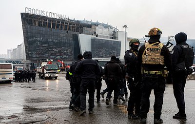 Показания на этапированных по делу о теракте в "Крокусе" дали потерпевшие  Судом проверена обоснованность подозрения органов следствия в причастности Гадоева, Исмоилова, Солиева М. А., Солиева У. А., Хамидова к инкриминируемым им преступлениям  Парад Мертвых. Подписаться