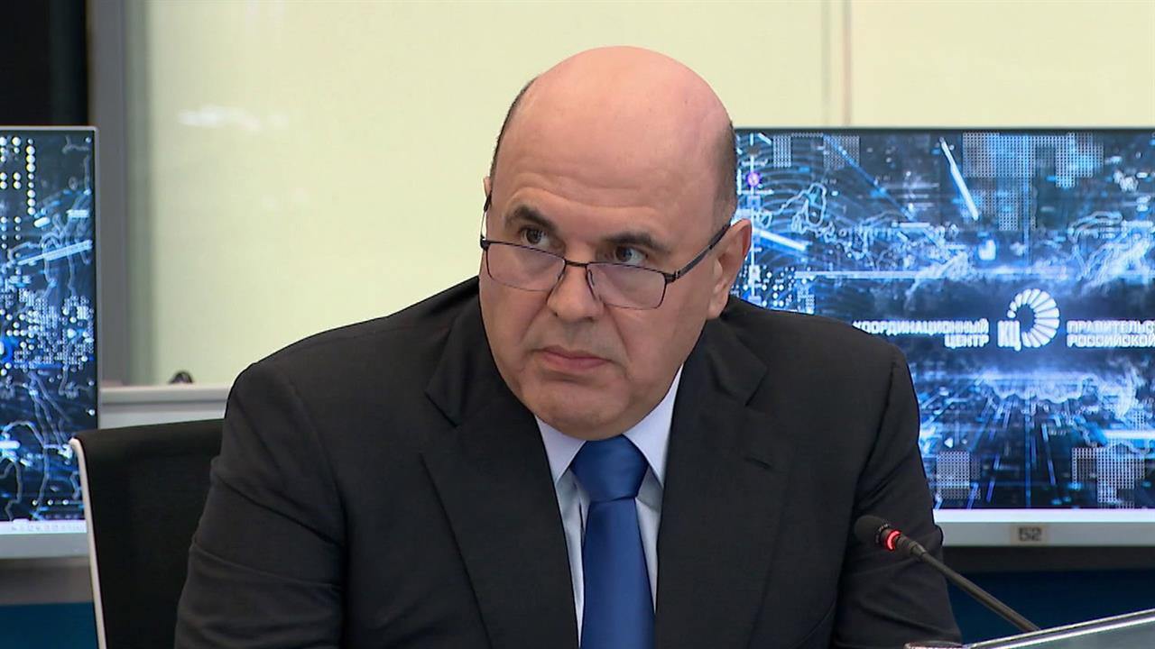 Мишустин: среднегодовой темп роста IT-индустрии в России достиг почти 28%, а ее вклад в ВВП за этот период увеличился практически в два раза  Глава правительства напомнил, что президент РФ Владимир Путин поставил цель к 2030 г. обеспечить переход 80% российских организаций в ключевых отраслях на отечественные программные продукты  В данном контексте речь идет о прикладных решениях, предназначенных для производственных и управленческих процессов  По его словам, спрос на отечественные корпоративные решения также демонстрирует положительную динамику, увеличившись в 2–3 раза за указанный период, сообщил Мишустин  В некоторых категориях продаж наблюдается рост более чем в 10 раз  Особенно это касается систем управления базами данных для облачной инфраструктуры    Подписаться